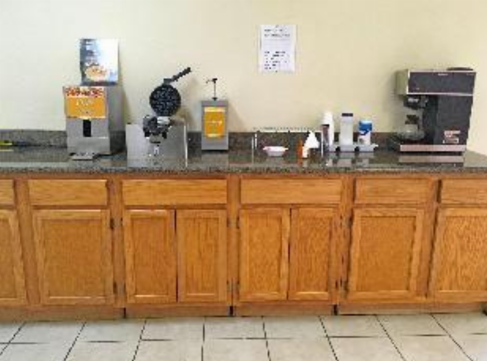 Americas Best Value Inn & Suites Greenwood Image 11