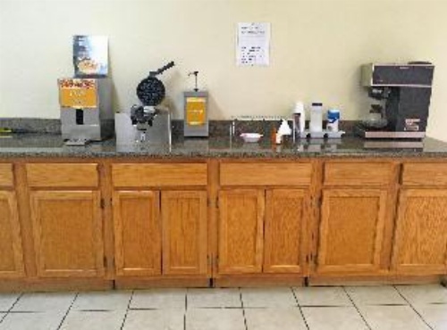 Americas Best Value Inn & Suites Greenwood image 11